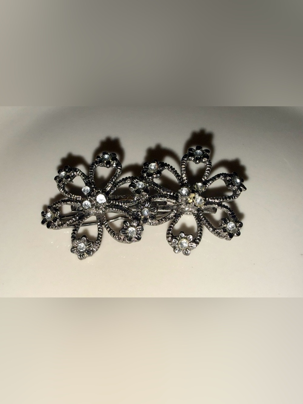 $2 Vintage Silver Floral Crystal Hair Clip $2 WITH ANY $10 ORDER OR MORE
